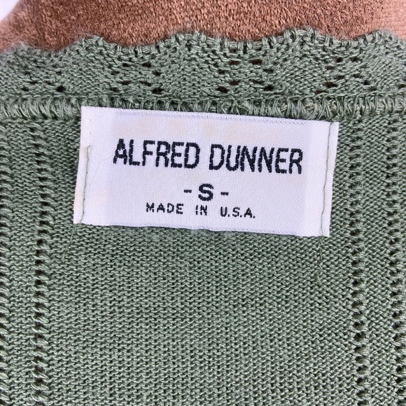 Vintage Alfred Dunner Sage Green Knit Top with Scalloped Edges — Made in USA S - Picture 6 of 8